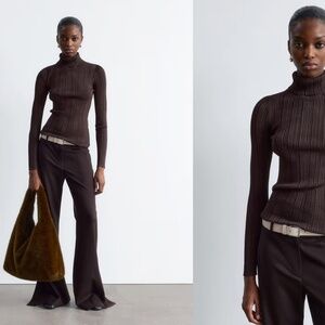 DARK BROWN RIB-KNIT LUREX TURTLENECK